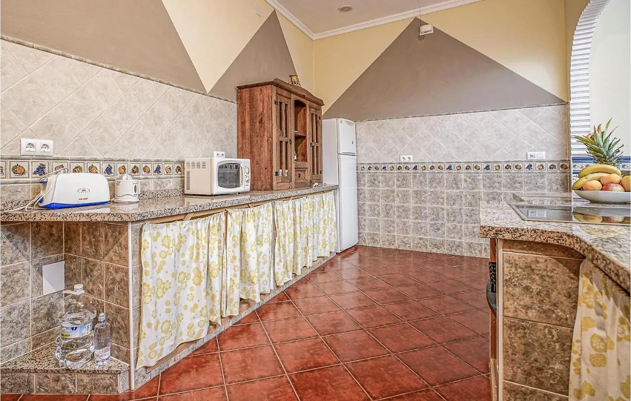 Gorgeous Home In Algamitas With Wifi 0*,